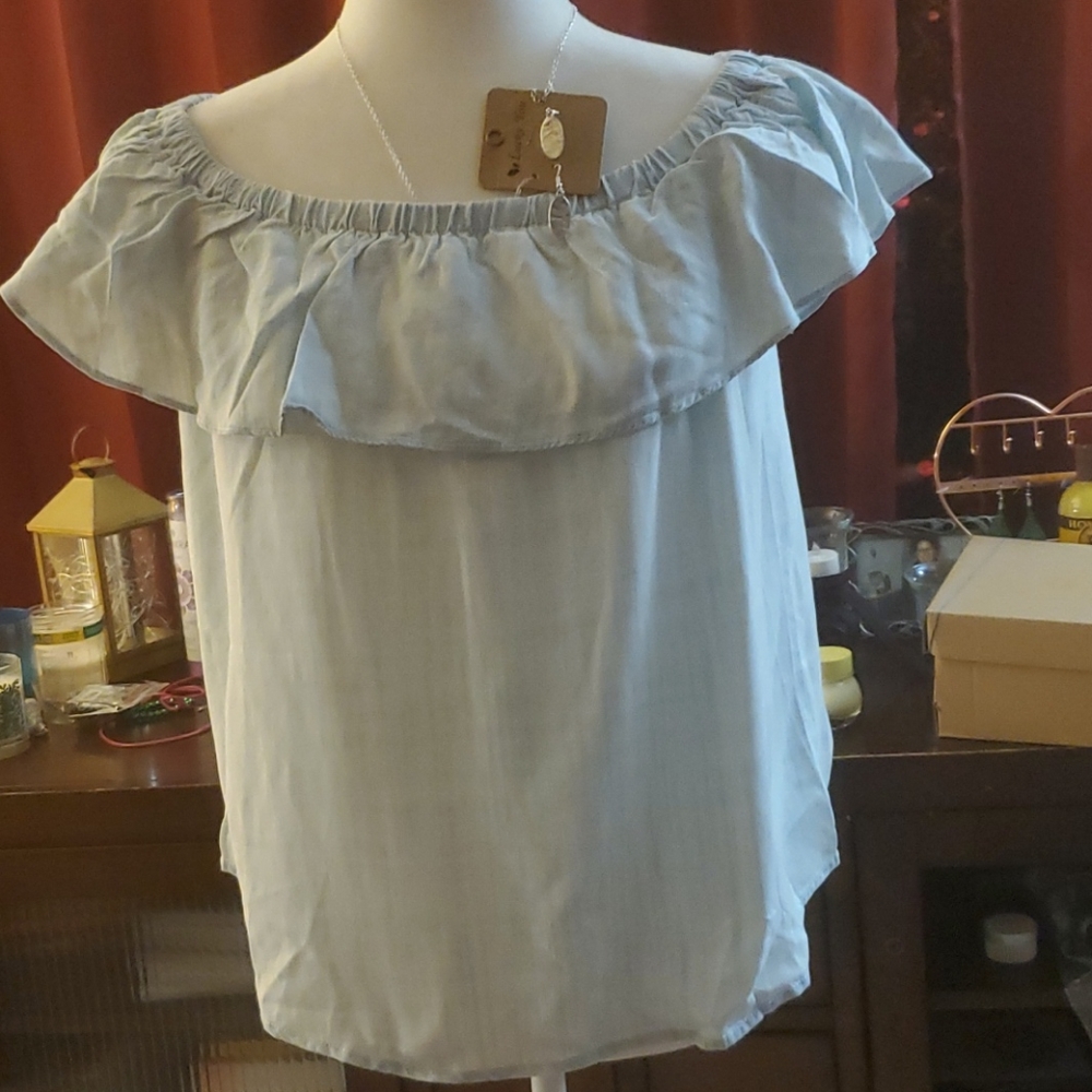 By laju Los Angeles gorgeous top from wood pulp
